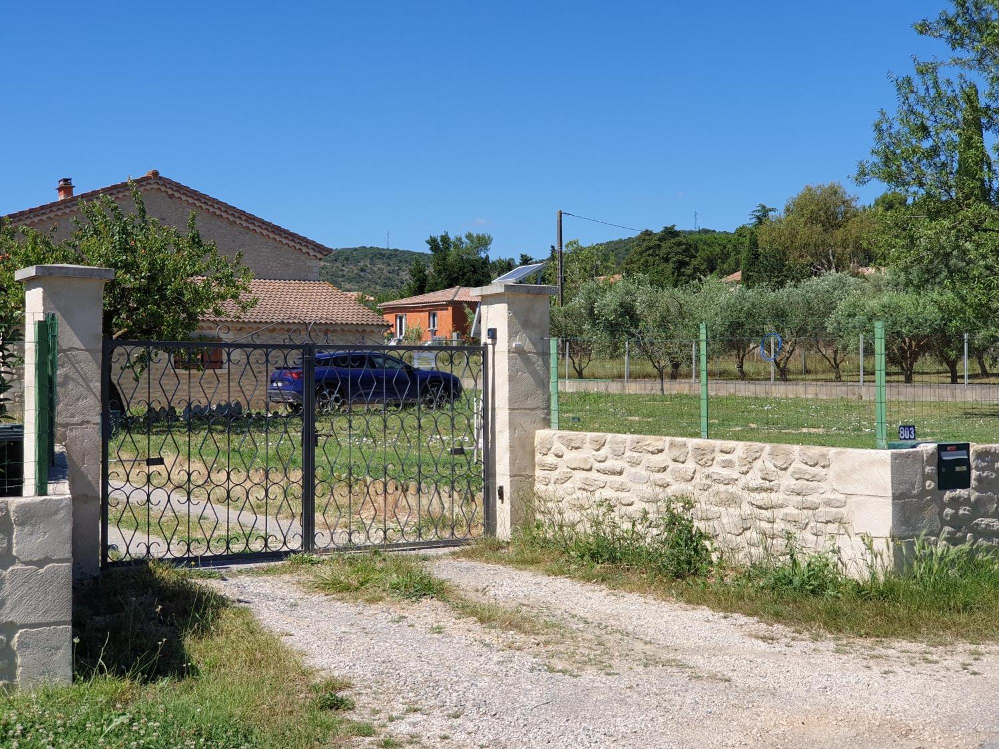 Gite Et Piscine L'Ecrin Aux Oliviers En Cevennes Saint-Christol-lès-Alès 外观 照片